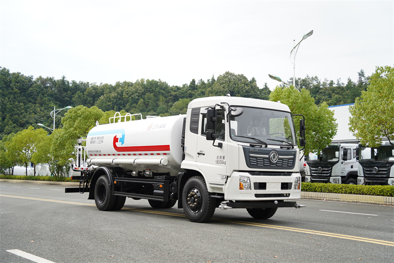東風(fēng)天錦VR灑水車 15方（燃油車）