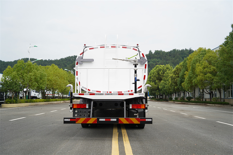 東風華神T5灑水車 23方（燃油車）