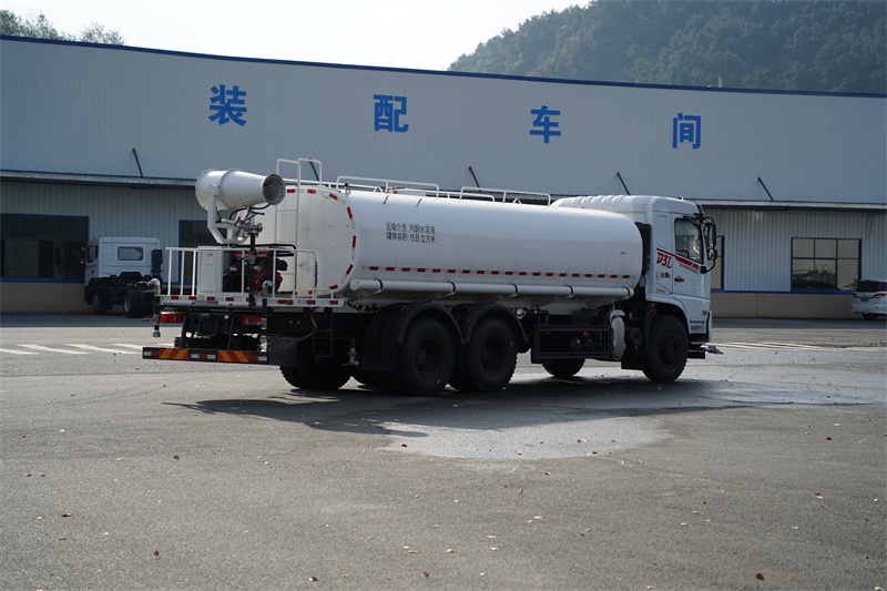 東風(fēng)新汽D3L灑水車 22方（燃油車）