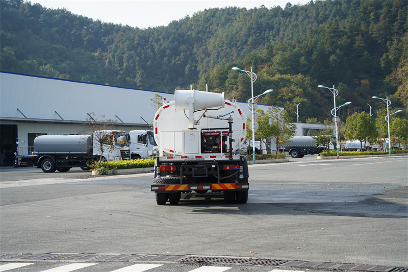 東風(fēng)新汽D3L灑水車 22方（燃油車）